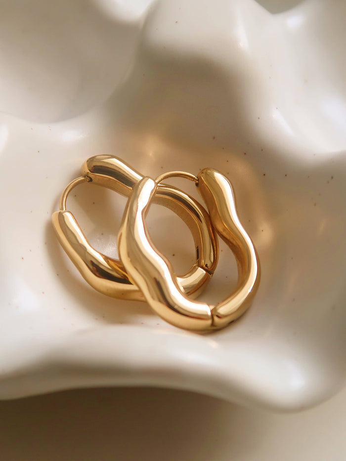 Flânerie by MAIQ - Darcy 18K Gold Non-Tarnish Oval Hoop Earring: 2 colors