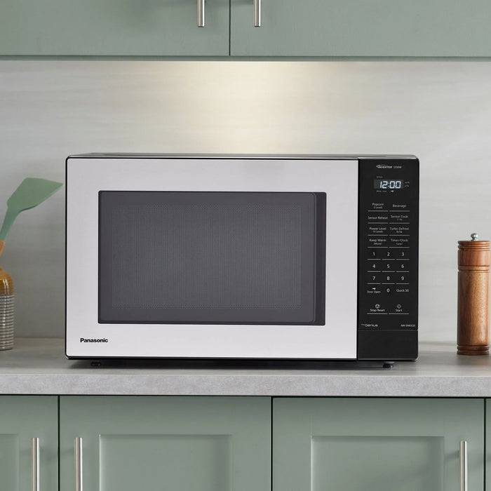 1.2 Cu. Ft. Countertop Inverter Microwave Oven 1250W - NN-SN65QSD