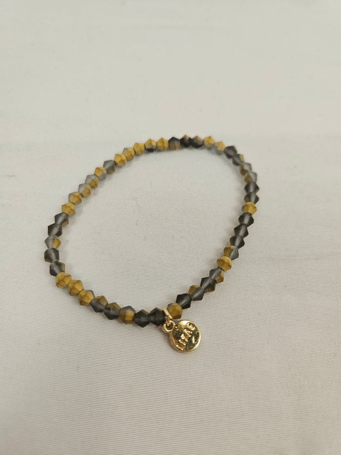 Grey-Yellow