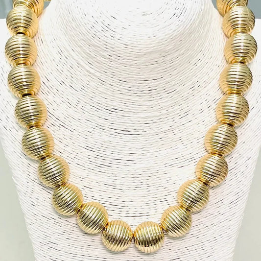 Chic - Ribbed Big Ball Necklace