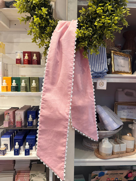 Customizable Wreath Sash- Pink/White Scalloped Trim