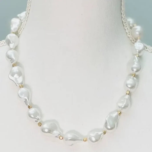 Golden - Baroque Pearl Necklace