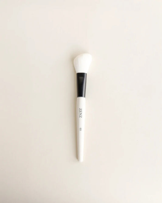 Makeup brush 03 cheeks