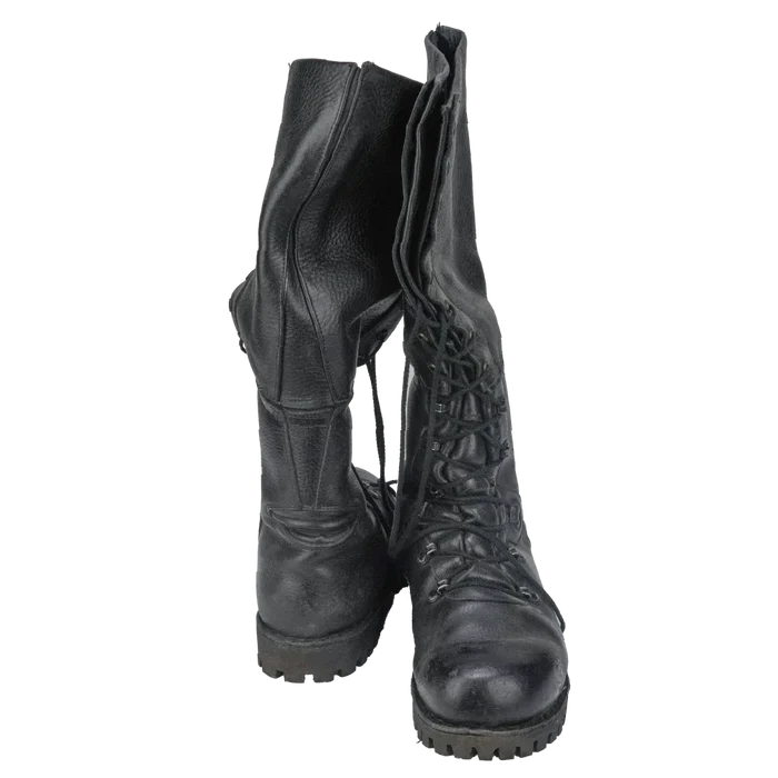 Modified German Army Model 2000 Combat Boots, Item 2 - Film Production Used - Collectables & Rarities